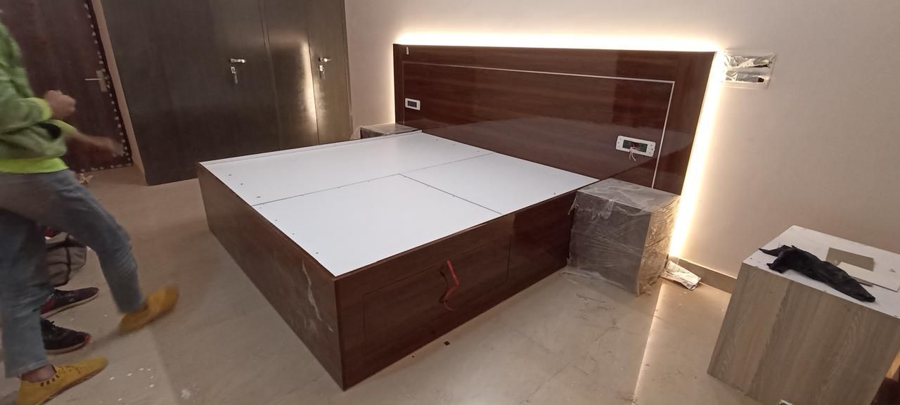 Hydraulic Bed 13